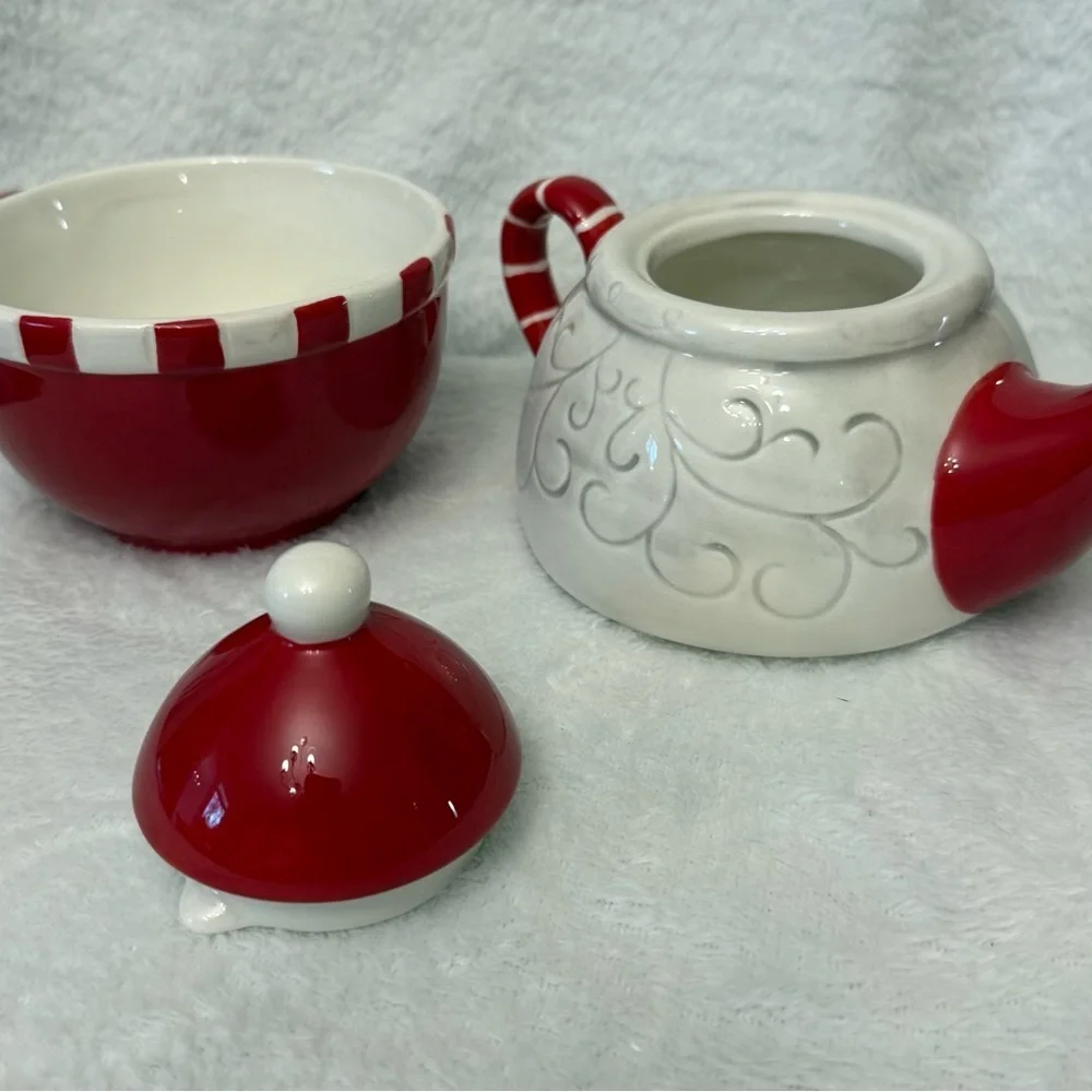 Santa Claus “tea for one